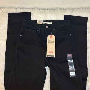 Levi’s 724 High-Rise Straight Jeans